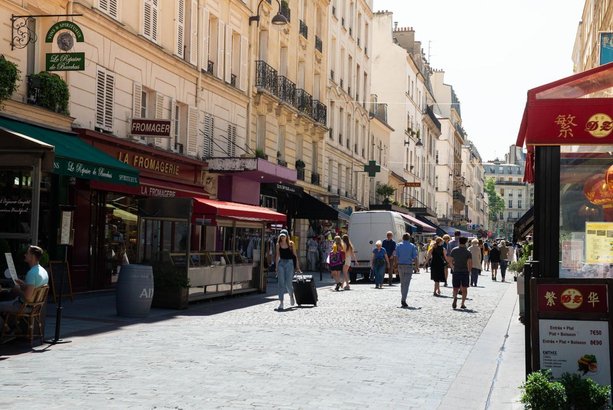 The Charming Rue Cler Apartment